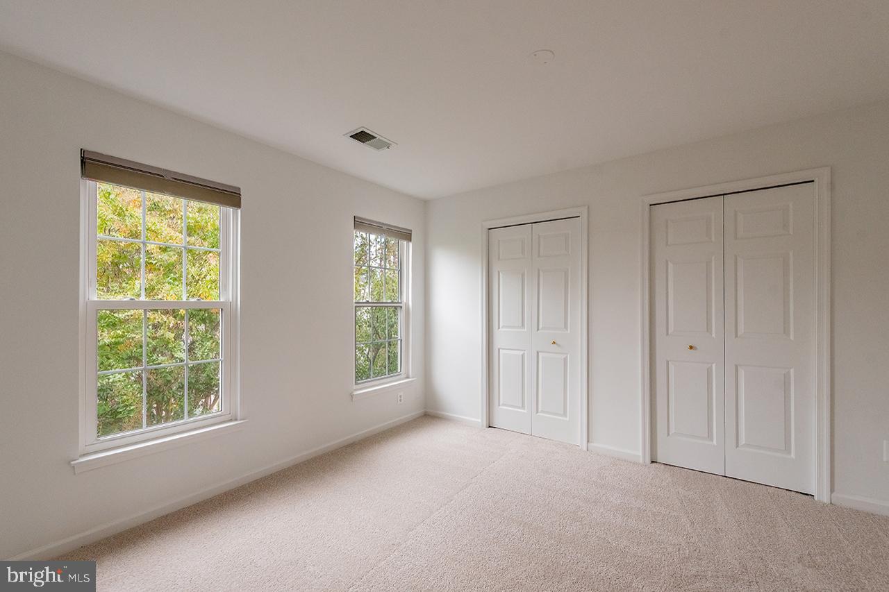 21081 BITTERROOT TER, ASHBURN, Virginia 20147, 3 Bedrooms Bedrooms, 10 Rooms Rooms,2 BathroomsBathrooms,Residential,For sale,21081 BITTERROOT TER,VALO2109810 MLS # VALO2109810