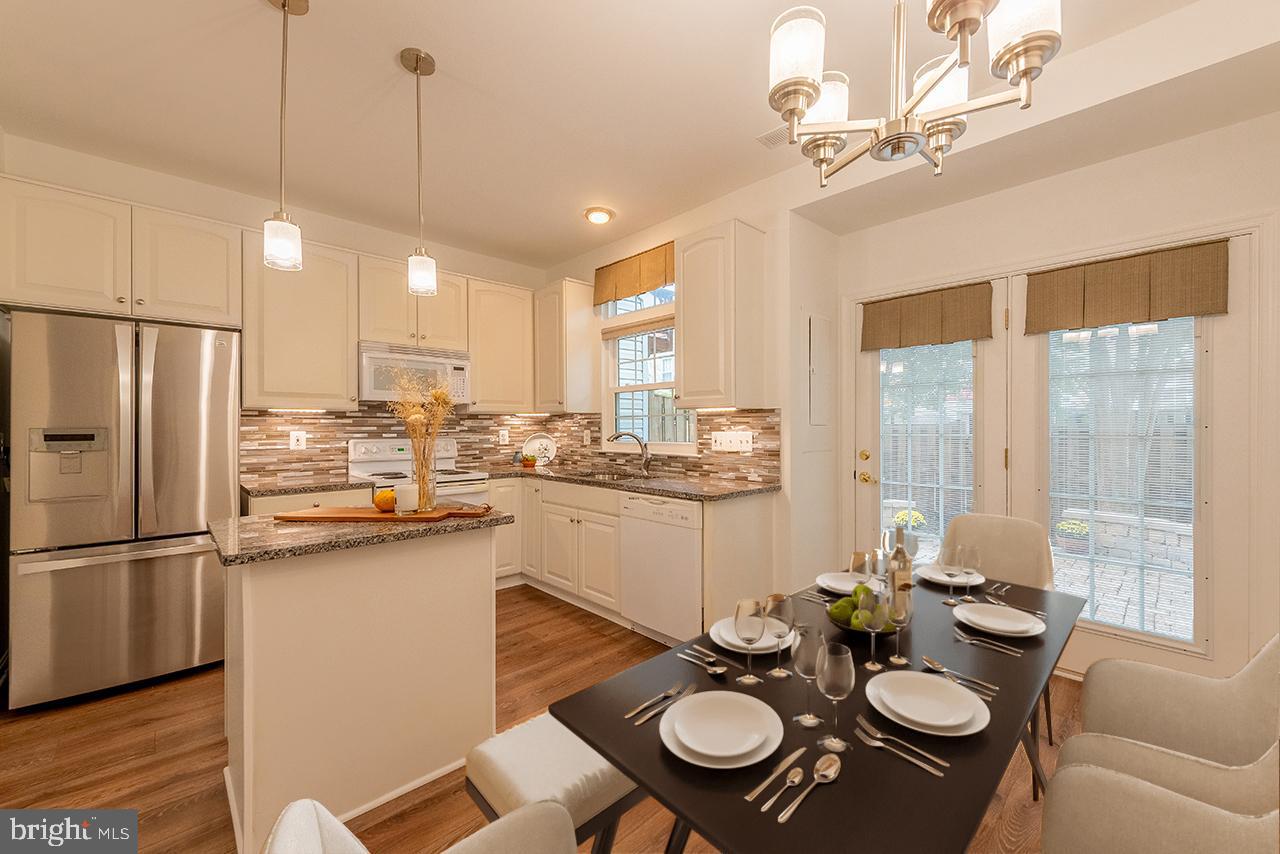 21081 BITTERROOT TER, ASHBURN, Virginia 20147, 3 Bedrooms Bedrooms, 10 Rooms Rooms,2 BathroomsBathrooms,Residential,For sale,21081 BITTERROOT TER,VALO2109810 MLS # VALO2109810