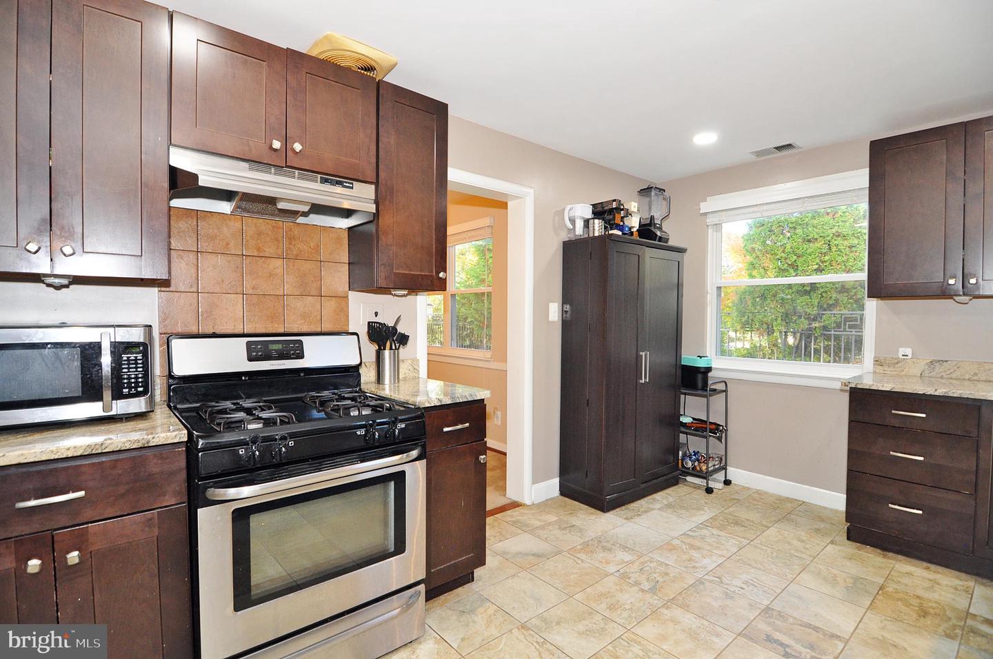 1233 23RD ST S, ARLINGTON, Virginia 22202, 3 Bedrooms Bedrooms, ,1 BathroomBathrooms,Residential,For sale,1233 23RD ST S,VAAR2065488 MLS # VAAR2065488