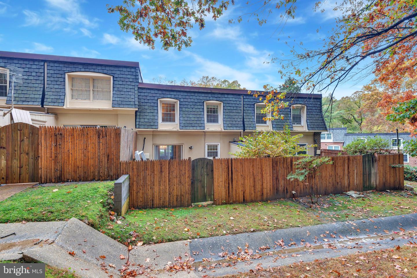 5921 MINUTEMEN RD, SPRINGFIELD, Virginia 22152, 3 Bedrooms Bedrooms, ,1 BathroomBathrooms,Residential,For sale,5921 MINUTEMEN RD,VAFX2276834 MLS # VAFX2276834 5921 MINUTEMEN RD, SPRINGFIELD, Virginia 22152, 3 Bedrooms Bedrooms, ,1 BathroomBathrooms,Residential,For sale,5921 MINUTEMEN RD,VAFX2276834 MLS # VAFX2276834