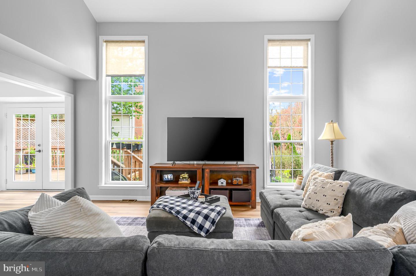 815 CATOCTIN CIR NE, LEESBURG, Virginia 20176, 3 Bedrooms Bedrooms, ,2 BathroomsBathrooms,Residential,For sale,815 CATOCTIN CIR NE,VALO2110028 MLS # VALO2110028