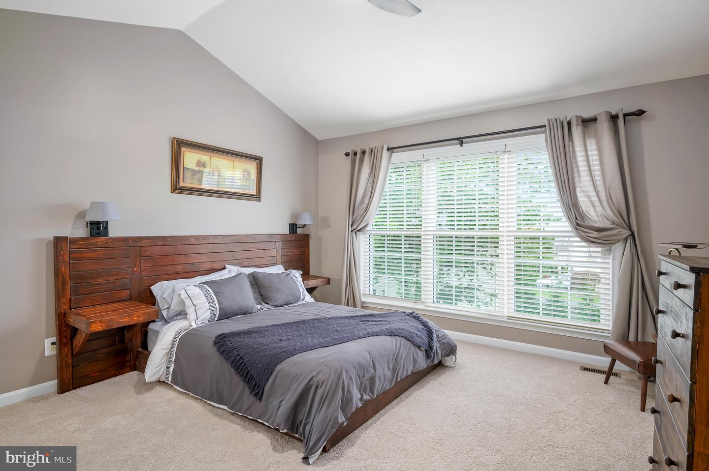 815 CATOCTIN CIR NE, LEESBURG, Virginia 20176, 3 Bedrooms Bedrooms, ,2 BathroomsBathrooms,Residential,For sale,815 CATOCTIN CIR NE,VALO2110028 MLS # VALO2110028