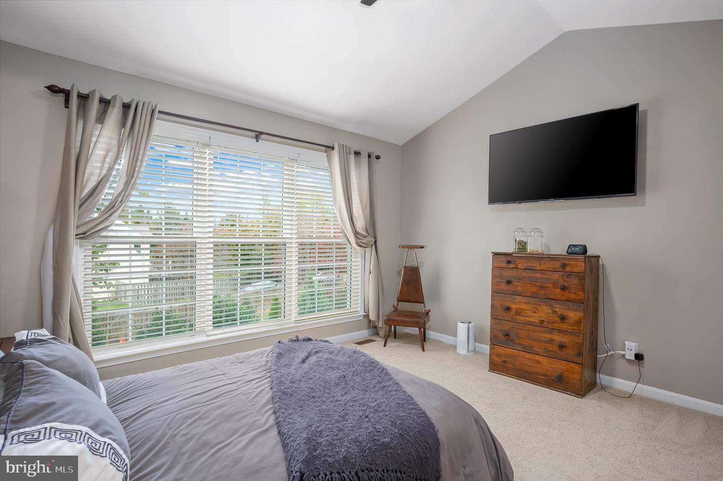 815 CATOCTIN CIR NE, LEESBURG, Virginia 20176, 3 Bedrooms Bedrooms, ,2 BathroomsBathrooms,Residential,For sale,815 CATOCTIN CIR NE,VALO2110028 MLS # VALO2110028