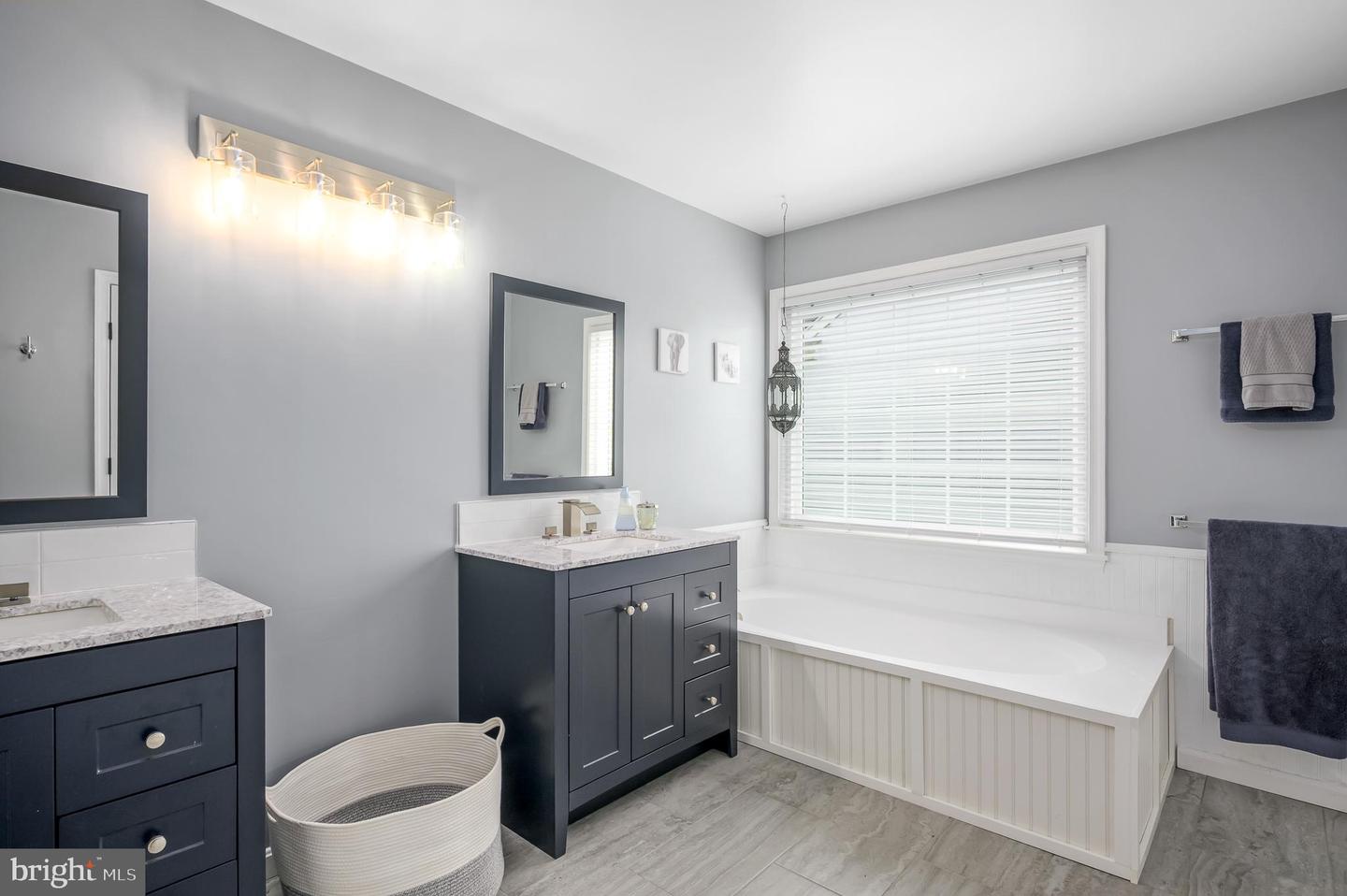 815 CATOCTIN CIR NE, LEESBURG, Virginia 20176, 3 Bedrooms Bedrooms, ,2 BathroomsBathrooms,Residential,For sale,815 CATOCTIN CIR NE,VALO2110028 MLS # VALO2110028