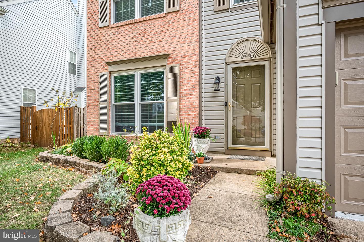 815 CATOCTIN CIR NE, LEESBURG, Virginia 20176, 3 Bedrooms Bedrooms, ,2 BathroomsBathrooms,Residential,For sale,815 CATOCTIN CIR NE,VALO2110028 MLS # VALO2110028