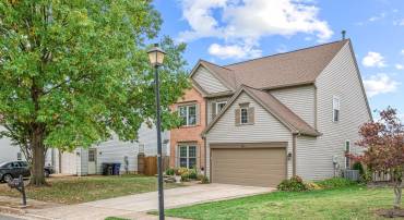 815 CATOCTIN CIR NE, LEESBURG, Virginia 20176, 3 Bedrooms Bedrooms, ,2 BathroomsBathrooms,Residential,For sale,815 CATOCTIN CIR NE,VALO2110028 MLS # VALO2110028