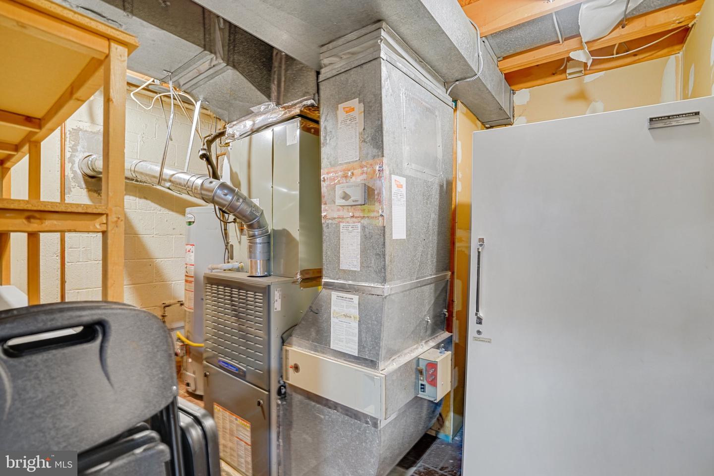 3968 FORT WORTH AVE, ALEXANDRIA, Virginia 22304, 6 Bedrooms Bedrooms, ,5 BathroomsBathrooms,Residential,For sale,3968 FORT WORTH AVE,VAAX2051306 MLS # VAAX2051306