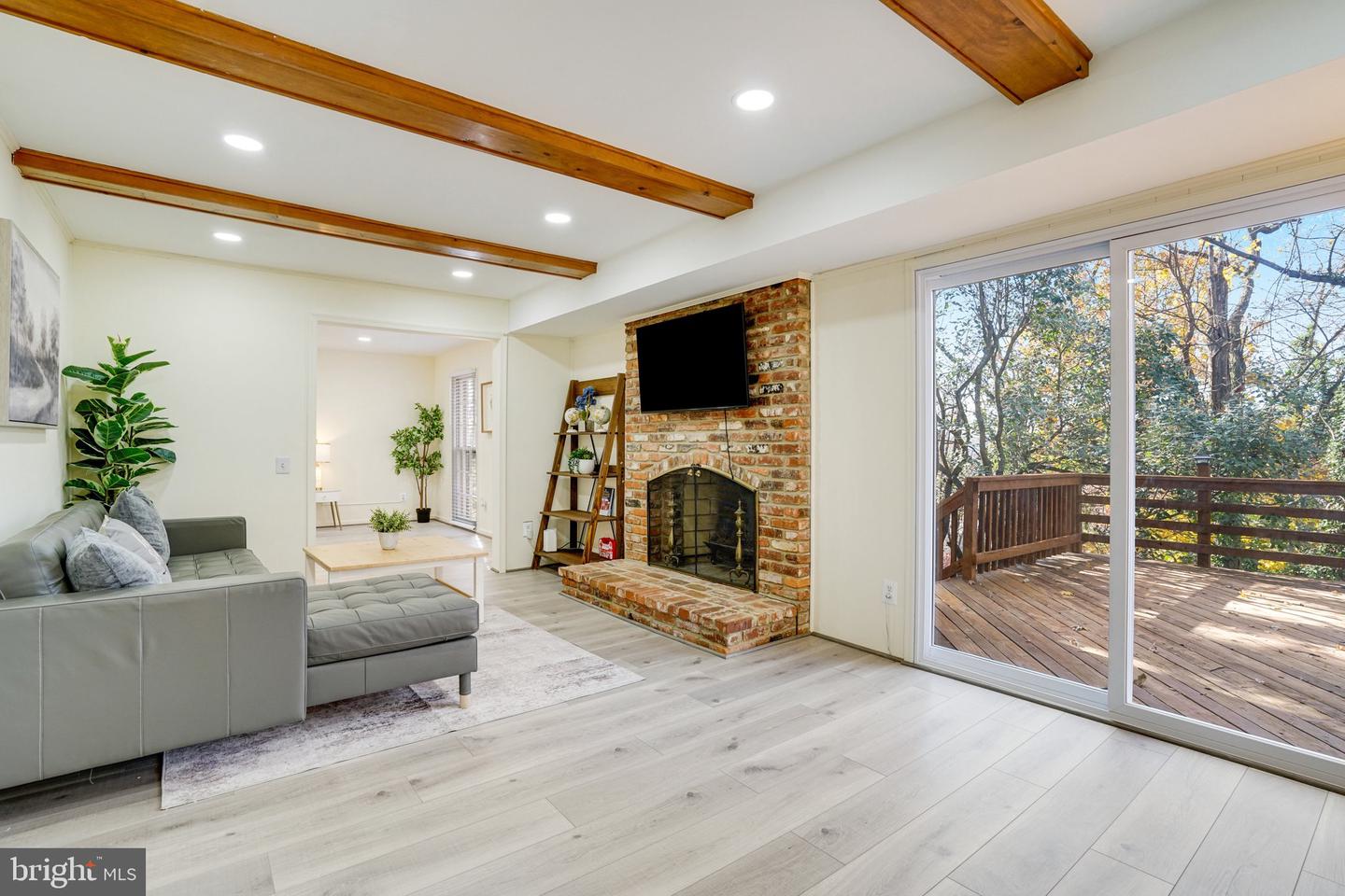 3968 FORT WORTH AVE, ALEXANDRIA, Virginia 22304, 6 Bedrooms Bedrooms, ,5 BathroomsBathrooms,Residential,For sale,3968 FORT WORTH AVE,VAAX2051306 MLS # VAAX2051306