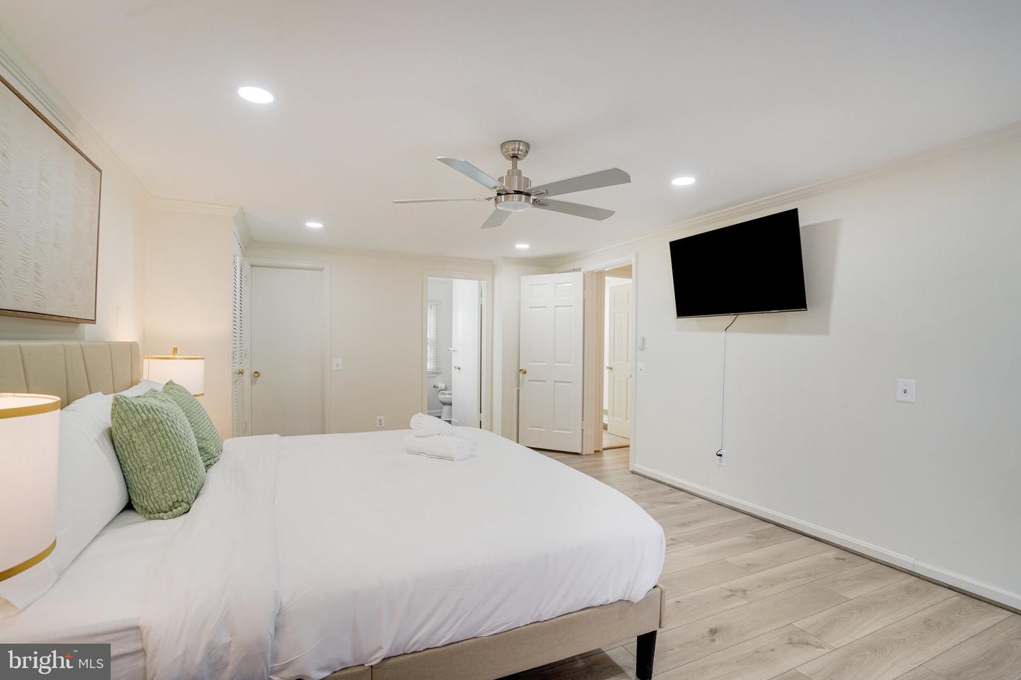 3968 FORT WORTH AVE, ALEXANDRIA, Virginia 22304, 6 Bedrooms Bedrooms, ,5 BathroomsBathrooms,Residential,For sale,3968 FORT WORTH AVE,VAAX2051306 MLS # VAAX2051306