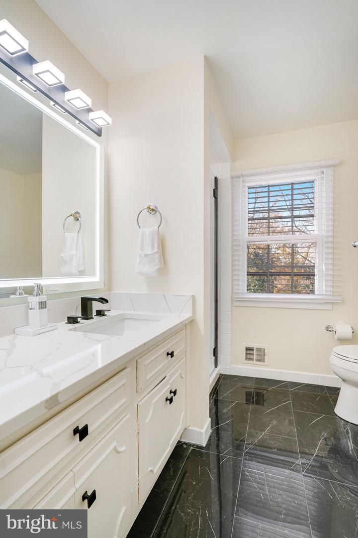 3968 FORT WORTH AVE, ALEXANDRIA, Virginia 22304, 6 Bedrooms Bedrooms, ,5 BathroomsBathrooms,Residential,For sale,3968 FORT WORTH AVE,VAAX2051306 MLS # VAAX2051306