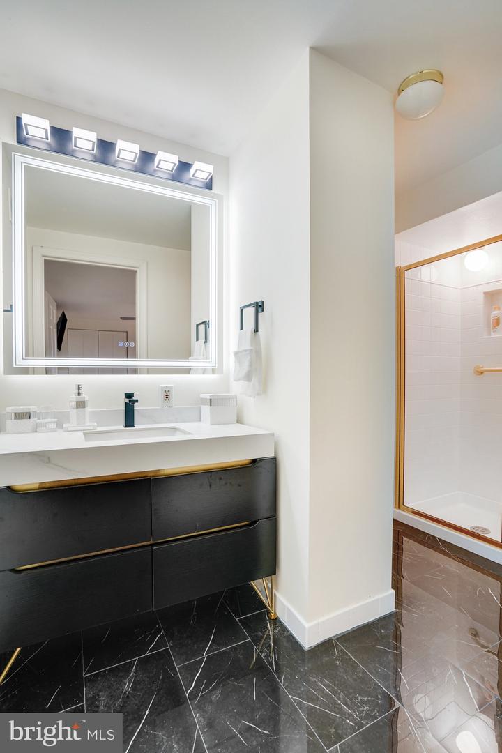 3968 FORT WORTH AVE, ALEXANDRIA, Virginia 22304, 6 Bedrooms Bedrooms, ,5 BathroomsBathrooms,Residential,For sale,3968 FORT WORTH AVE,VAAX2051306 MLS # VAAX2051306