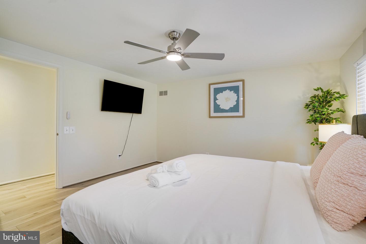 3968 FORT WORTH AVE, ALEXANDRIA, Virginia 22304, 6 Bedrooms Bedrooms, ,5 BathroomsBathrooms,Residential,For sale,3968 FORT WORTH AVE,VAAX2051306 MLS # VAAX2051306