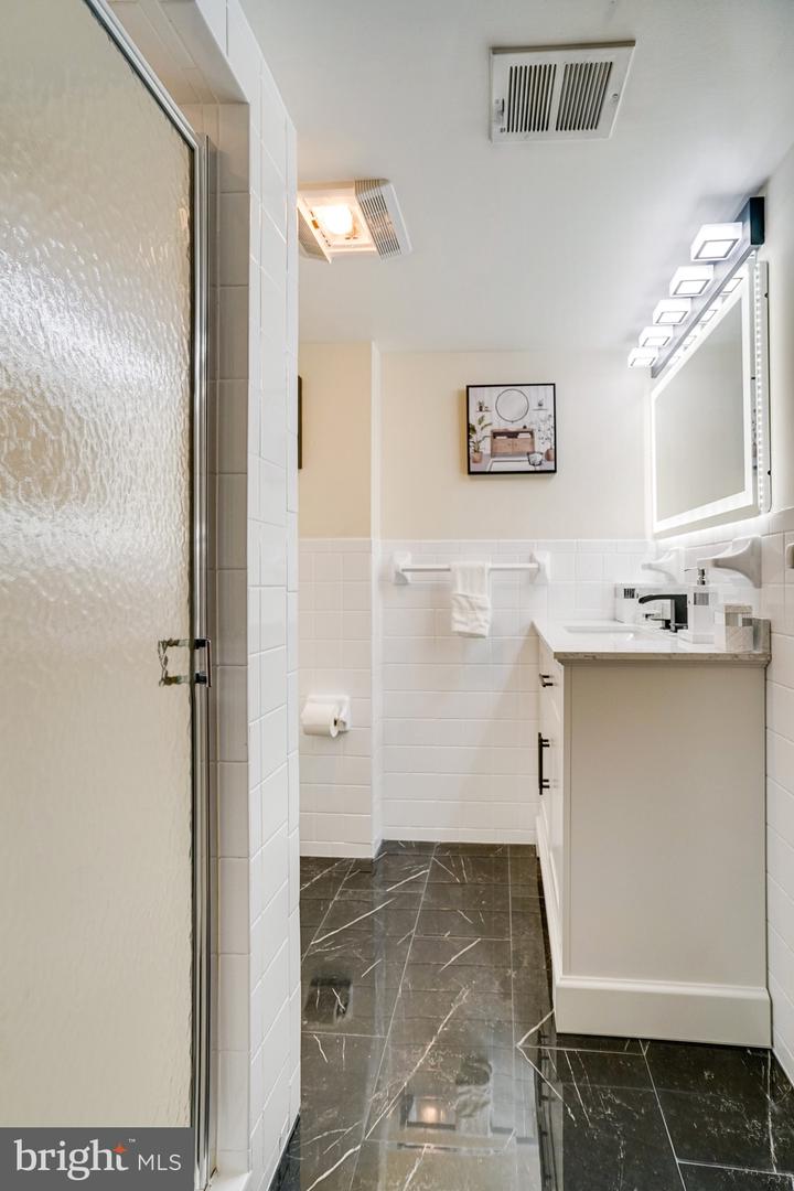 3968 FORT WORTH AVE, ALEXANDRIA, Virginia 22304, 6 Bedrooms Bedrooms, ,5 BathroomsBathrooms,Residential,For sale,3968 FORT WORTH AVE,VAAX2051306 MLS # VAAX2051306