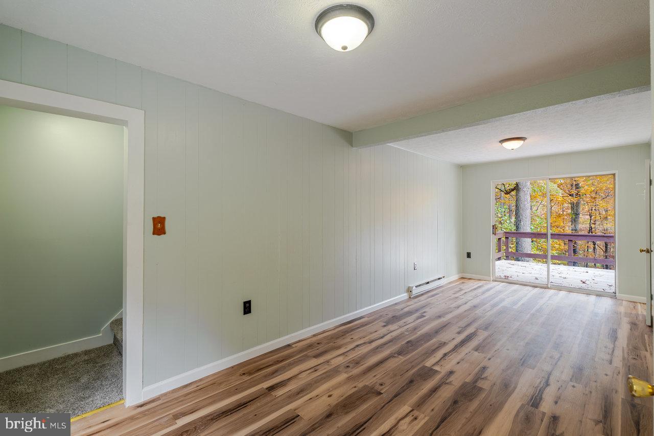 115 RISK RD, NEW MARKET, Virginia 22844, 2 Bedrooms Bedrooms, ,1 BathroomBathrooms,Residential,For sale,115 RISK RD,VASH2012906 MLS # VASH2012906