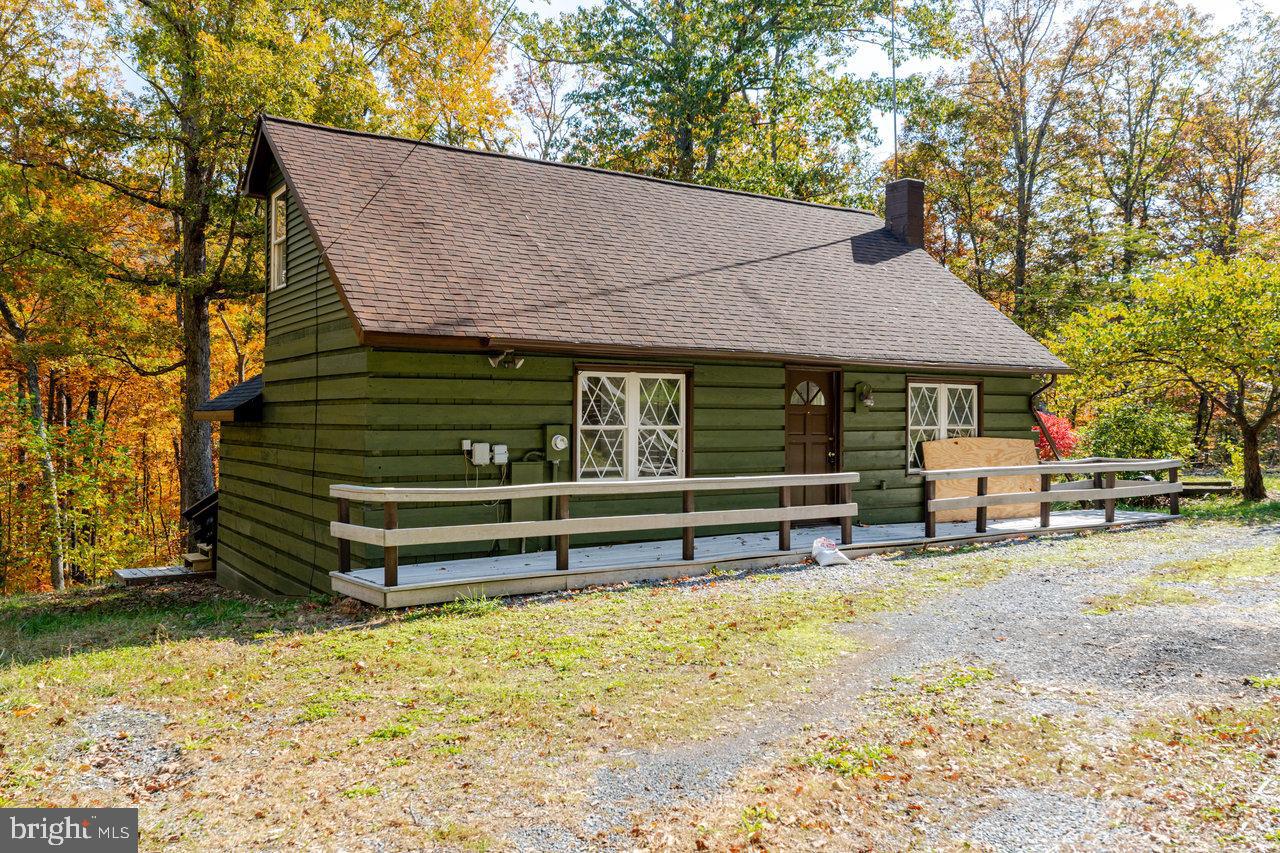 115 RISK RD, NEW MARKET, Virginia 22844, 2 Bedrooms Bedrooms, ,1 BathroomBathrooms,Residential,For sale,115 RISK RD,VASH2012906 MLS # VASH2012906