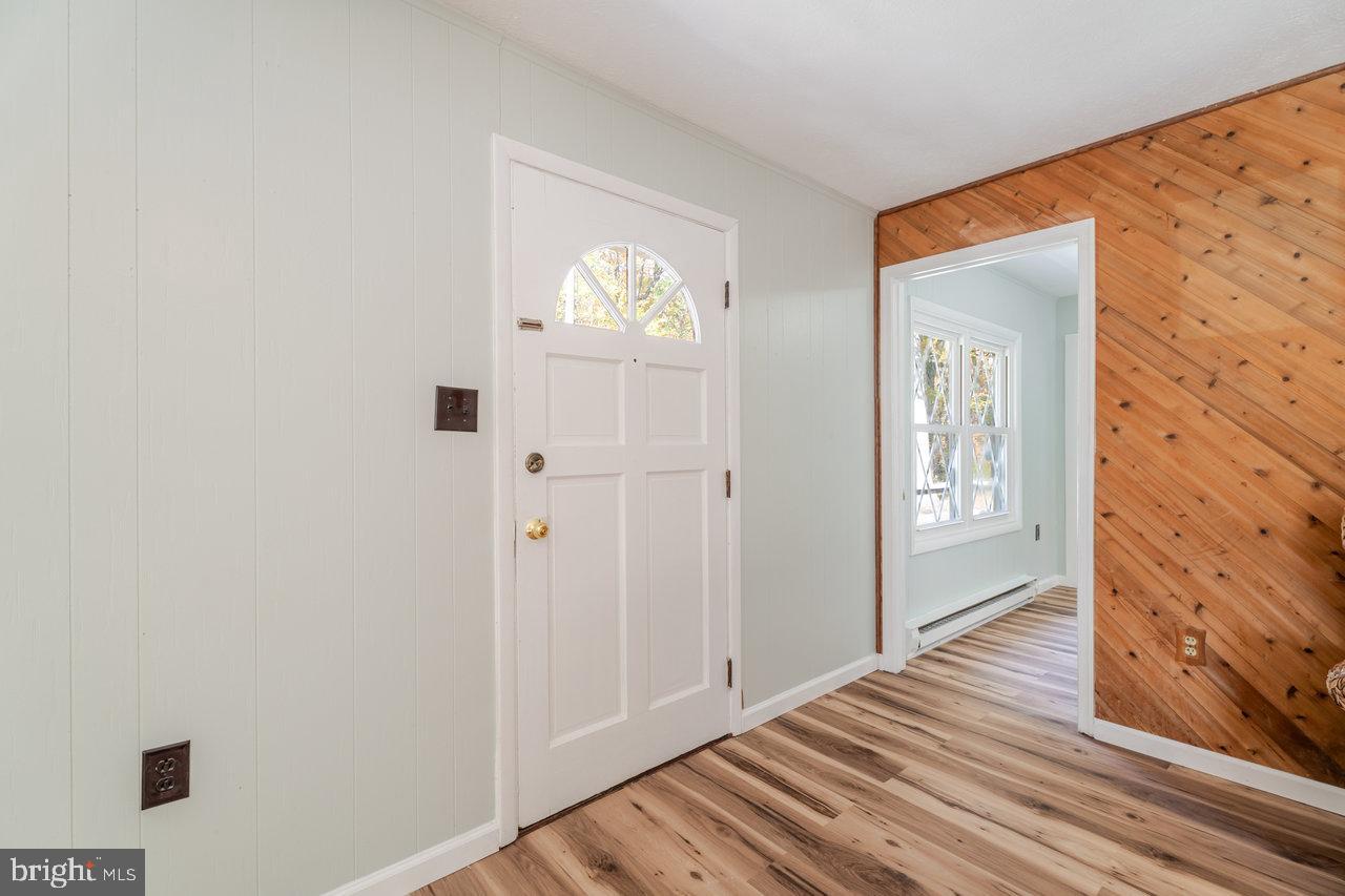 115 RISK RD, NEW MARKET, Virginia 22844, 2 Bedrooms Bedrooms, ,1 BathroomBathrooms,Residential,For sale,115 RISK RD,VASH2012906 MLS # VASH2012906