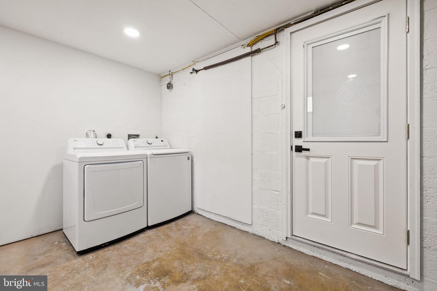 7319 BATH ST, SPRINGFIELD, Virginia 22150, 4 Bedrooms Bedrooms, ,2 BathroomsBathrooms,Residential,For sale,7319 BATH ST,VAFX2277024 MLS # VAFX2277024 7319 BATH ST, SPRINGFIELD, Virginia 22150, 4 Bedrooms Bedrooms, ,2 BathroomsBathrooms,Residential,For sale,7319 BATH ST,VAFX2277024 MLS # VAFX2277024