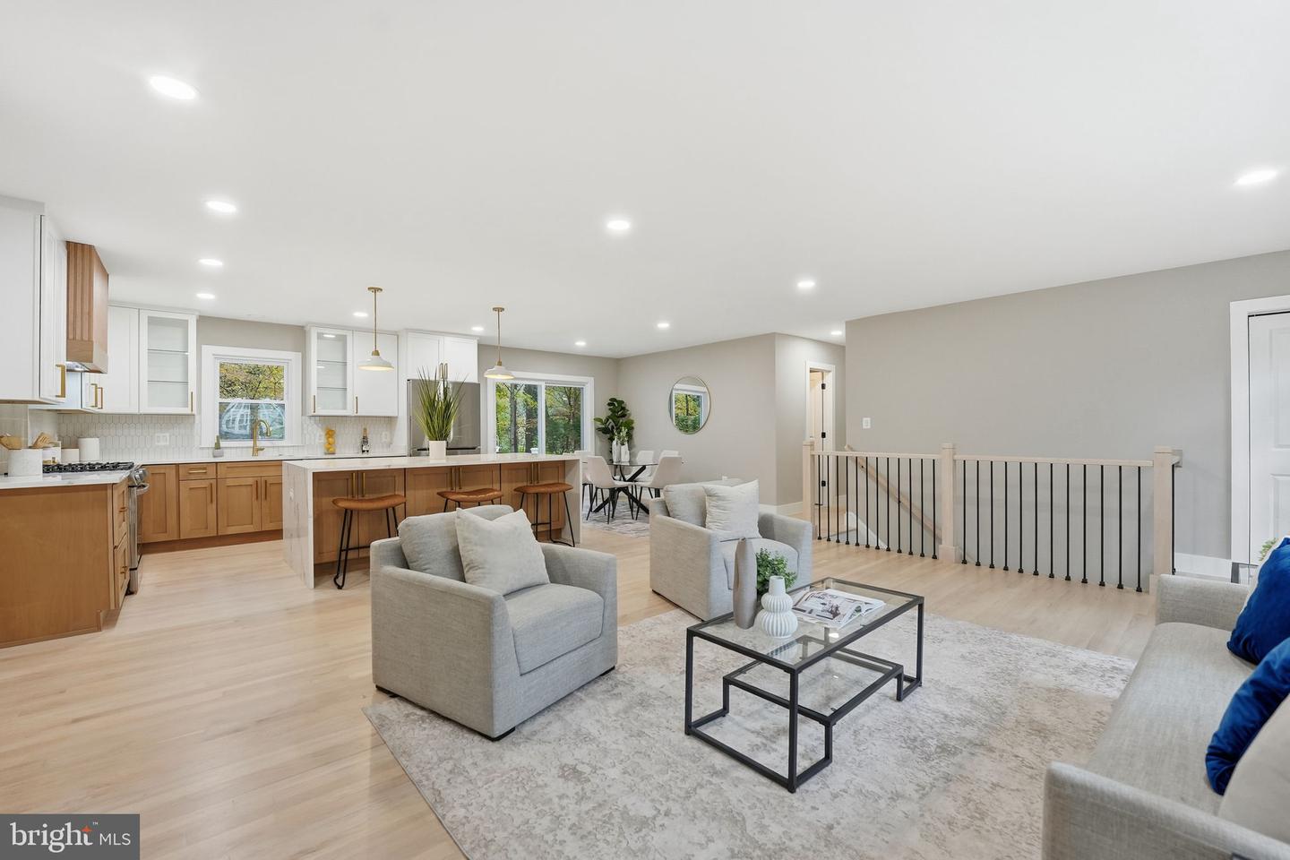 6434 WOODVILLE DR, FALLS CHURCH, Virginia 22044, 5 Bedrooms Bedrooms, ,3 BathroomsBathrooms,Residential,For sale,6434 WOODVILLE DR,VAFX2277026 MLS # VAFX2277026