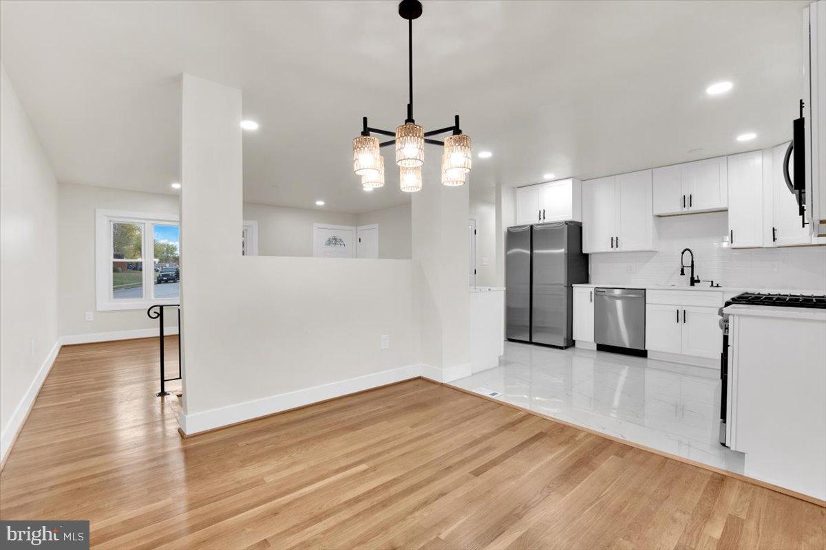 14624 DANVILLE RD, WOODBRIDGE, Virginia 22193, 5 Bedrooms Bedrooms, 12 Rooms Rooms,2 BathroomsBathrooms,Residential,For sale,14624 DANVILLE RD,VAPW2107028 MLS # VAPW2107028