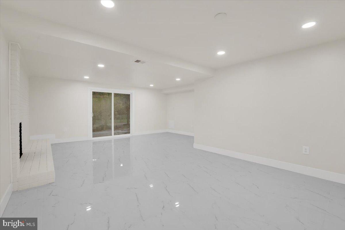 14624 DANVILLE RD, WOODBRIDGE, Virginia 22193, 5 Bedrooms Bedrooms, 12 Rooms Rooms,2 BathroomsBathrooms,Residential,For sale,14624 DANVILLE RD,VAPW2107028 MLS # VAPW2107028