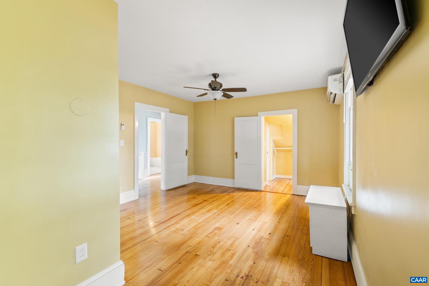 21 PORT REPUBLIC RD, HARRISONBURG, Virginia 22801, 5 Bedrooms Bedrooms, ,2 BathroomsBathrooms,Residential,For sale,21 PORT REPUBLIC RD,670564 MLS # 670564