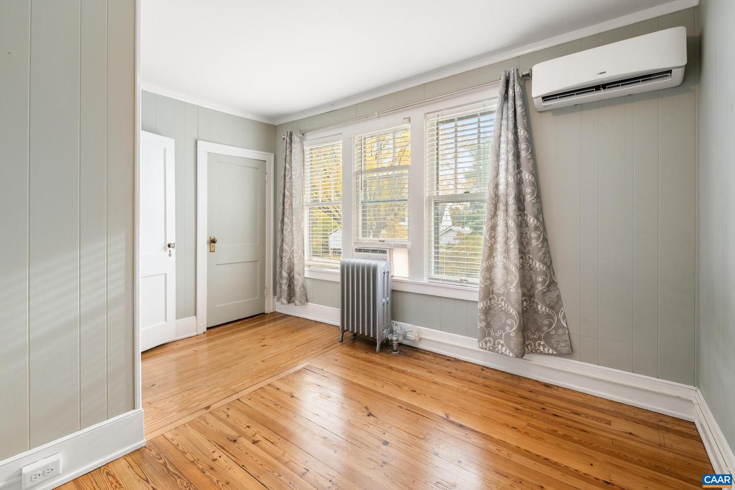 21 PORT REPUBLIC RD, HARRISONBURG, Virginia 22801, 5 Bedrooms Bedrooms, ,2 BathroomsBathrooms,Residential,For sale,21 PORT REPUBLIC RD,670564 MLS # 670564