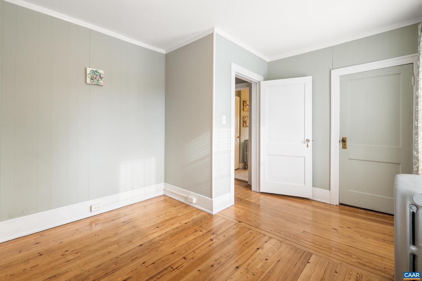 21 PORT REPUBLIC RD, HARRISONBURG, Virginia 22801, 5 Bedrooms Bedrooms, ,2 BathroomsBathrooms,Residential,For sale,21 PORT REPUBLIC RD,670564 MLS # 670564