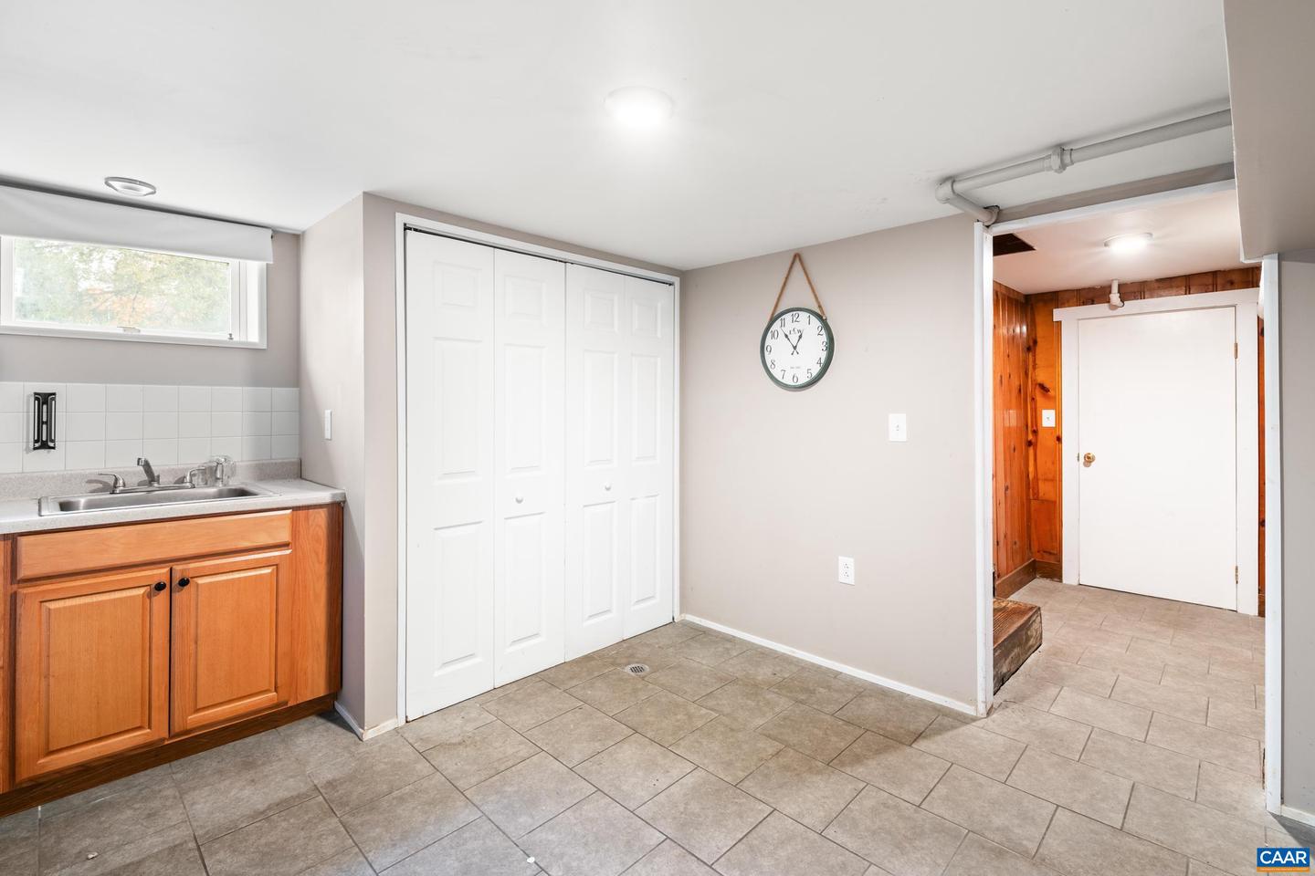 21 PORT REPUBLIC RD, HARRISONBURG, Virginia 22801, 5 Bedrooms Bedrooms, ,2 BathroomsBathrooms,Residential,For sale,21 PORT REPUBLIC RD,670564 MLS # 670564