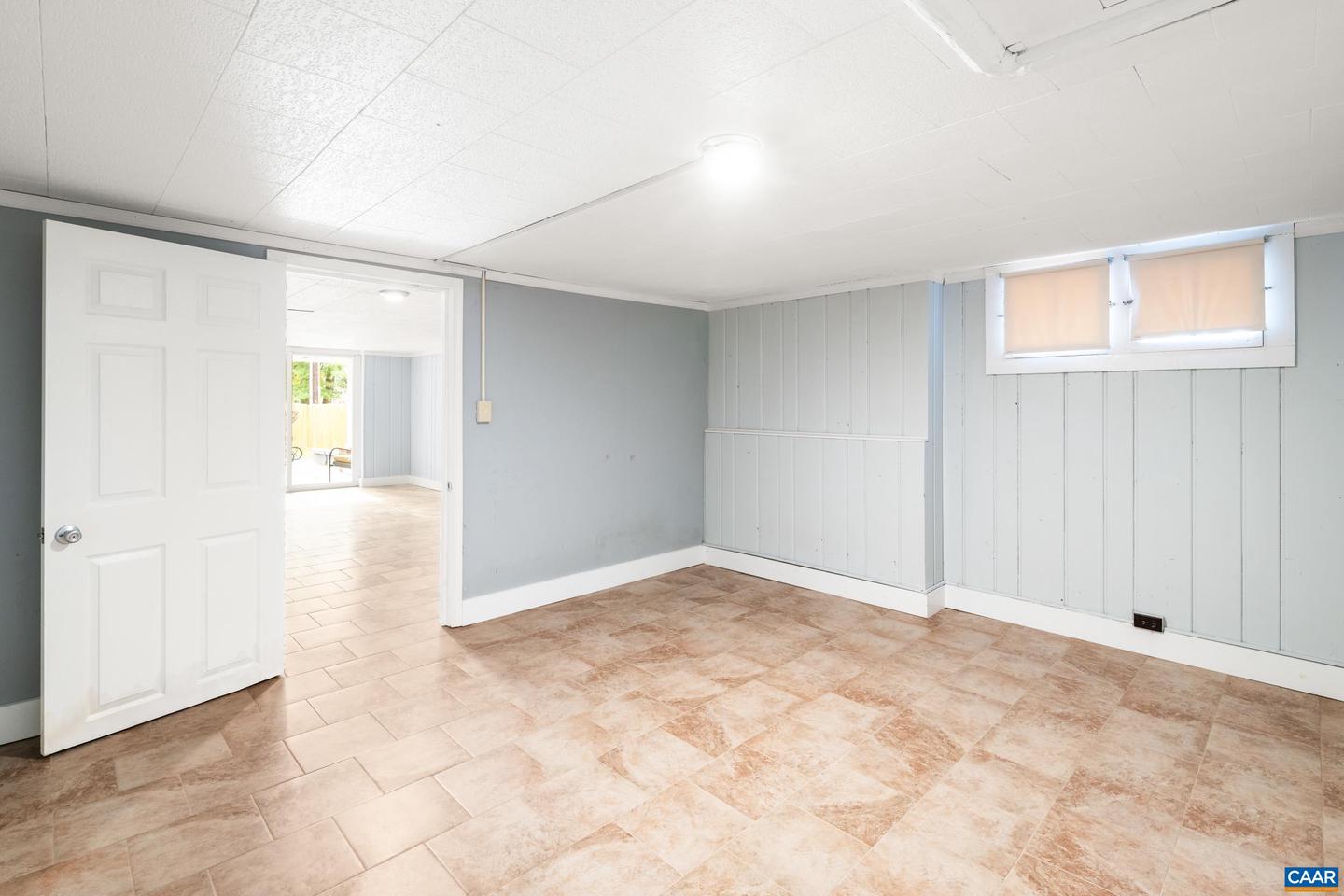 21 PORT REPUBLIC RD, HARRISONBURG, Virginia 22801, 5 Bedrooms Bedrooms, ,2 BathroomsBathrooms,Residential,For sale,21 PORT REPUBLIC RD,670564 MLS # 670564