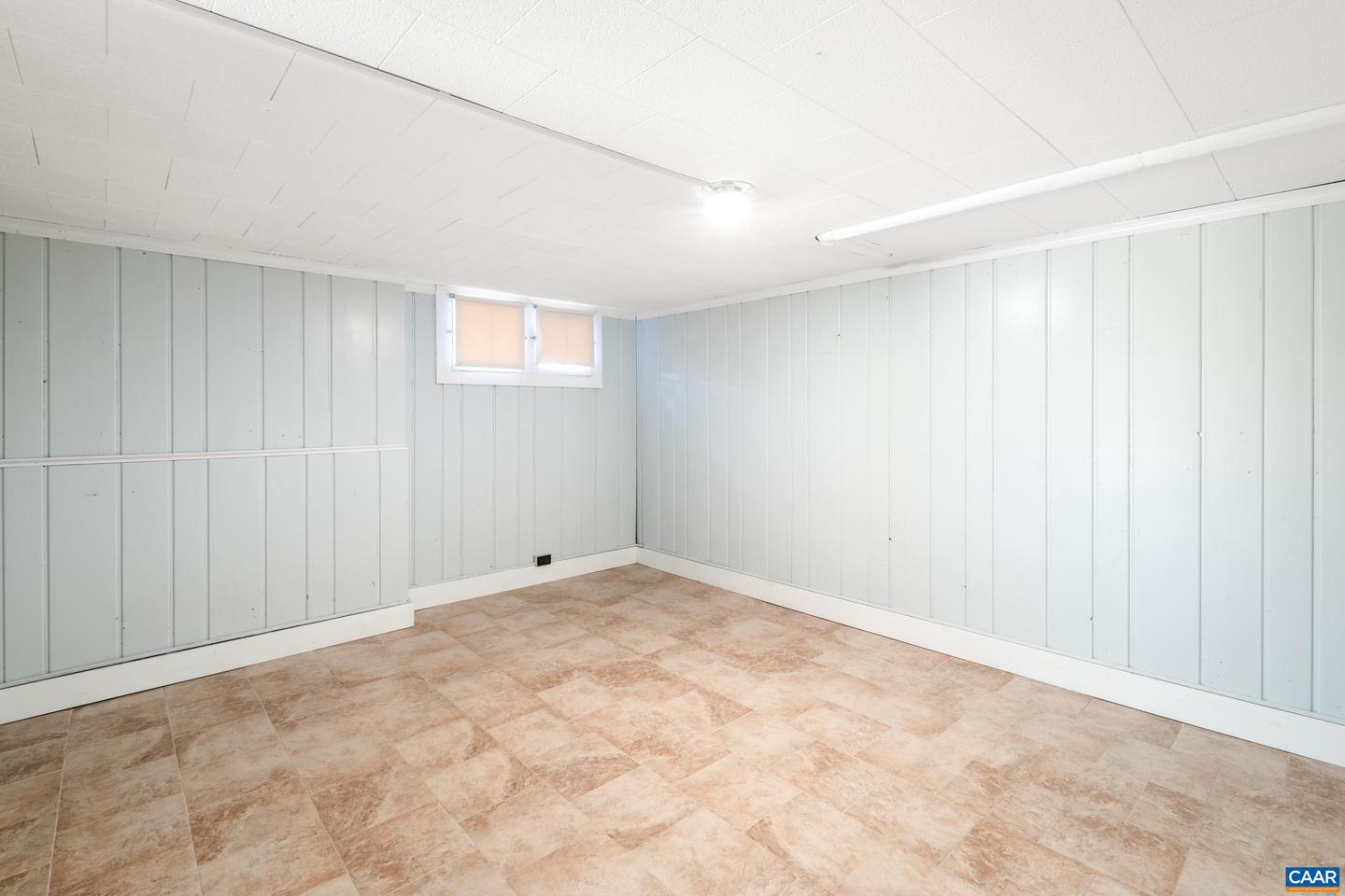 21 PORT REPUBLIC RD, HARRISONBURG, Virginia 22801, 5 Bedrooms Bedrooms, ,2 BathroomsBathrooms,Residential,For sale,21 PORT REPUBLIC RD,670564 MLS # 670564