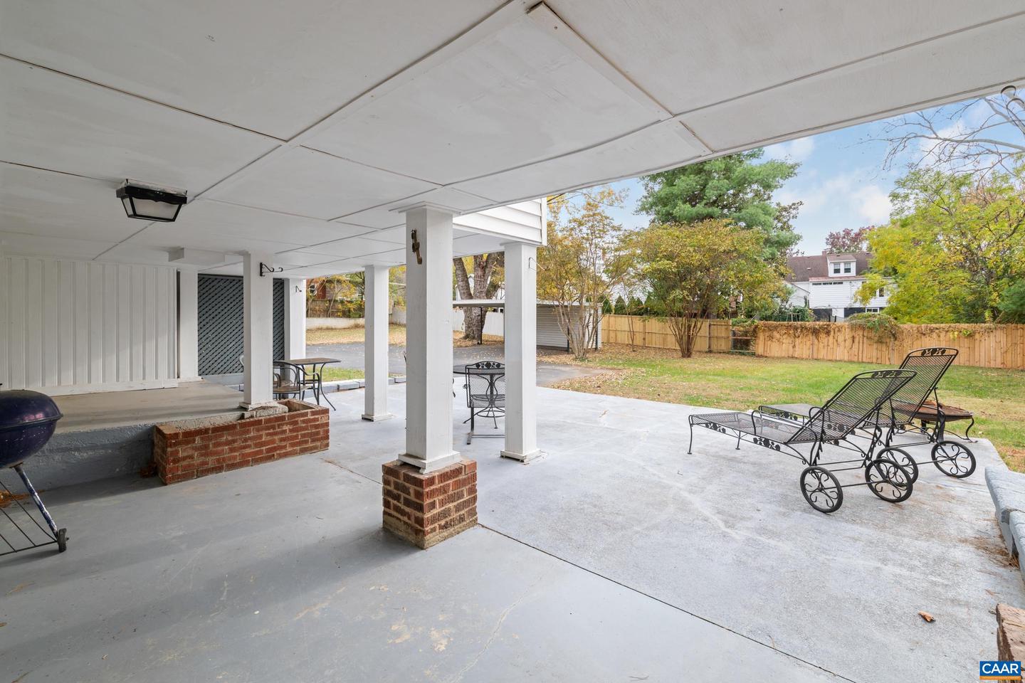 21 PORT REPUBLIC RD, HARRISONBURG, Virginia 22801, 5 Bedrooms Bedrooms, ,2 BathroomsBathrooms,Residential,For sale,21 PORT REPUBLIC RD,670564 MLS # 670564