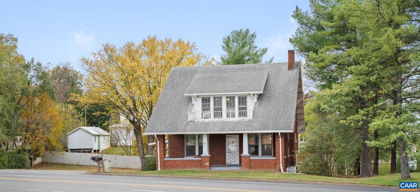 21 PORT REPUBLIC RD, HARRISONBURG, Virginia 22801, 5 Bedrooms Bedrooms, ,2 BathroomsBathrooms,Residential,For sale,21 PORT REPUBLIC RD,670564 MLS # 670564