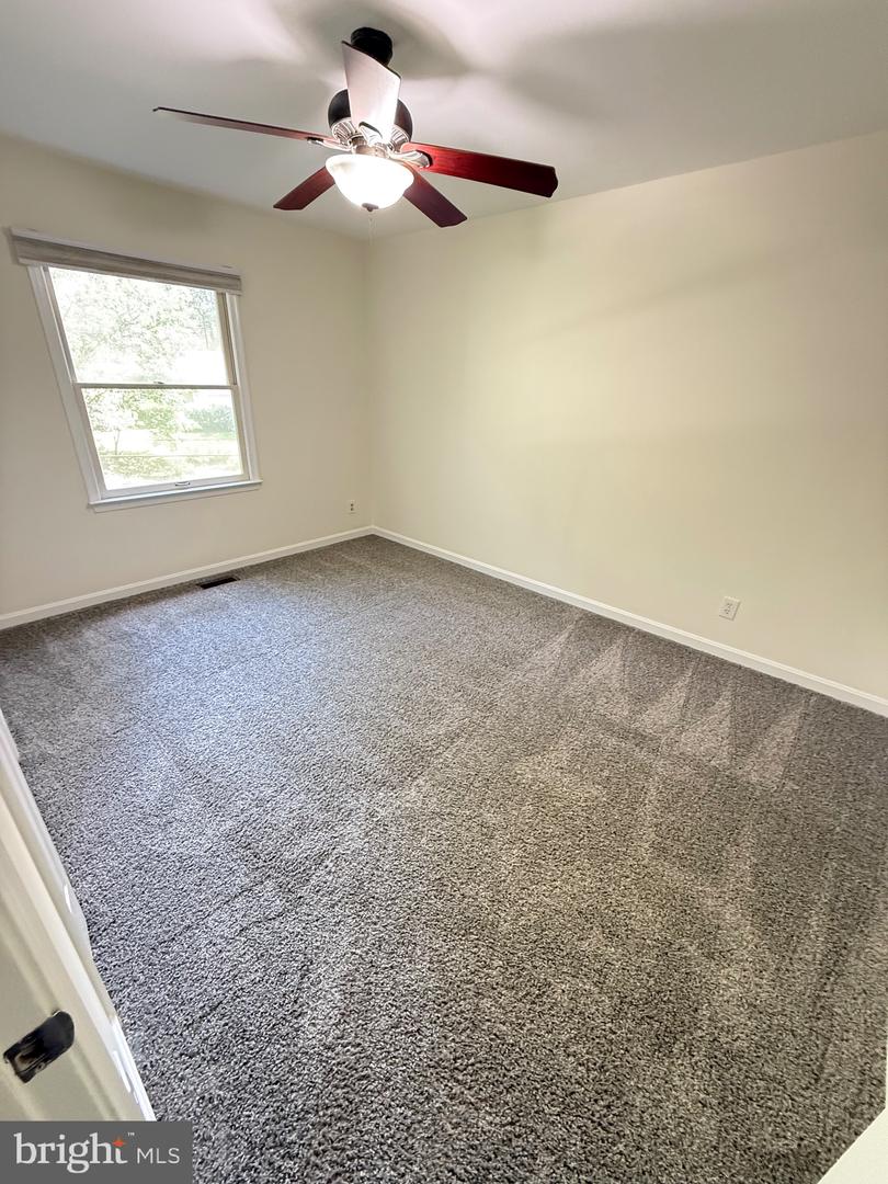 1137 COLUMBUS DR, STAFFORD, Virginia 22554, 4 Bedrooms Bedrooms, ,3 BathroomsBathrooms,Residential,For sale,1137 COLUMBUS DR,VAST2043928 MLS # VAST2043928