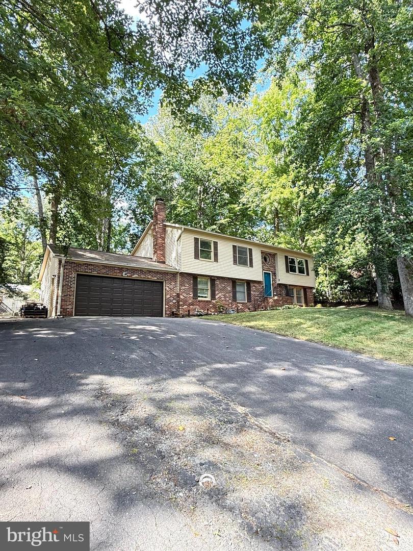 1137 COLUMBUS DR, STAFFORD, Virginia 22554, 4 Bedrooms Bedrooms, ,3 BathroomsBathrooms,Residential,For sale,1137 COLUMBUS DR,VAST2043928 MLS # VAST2043928