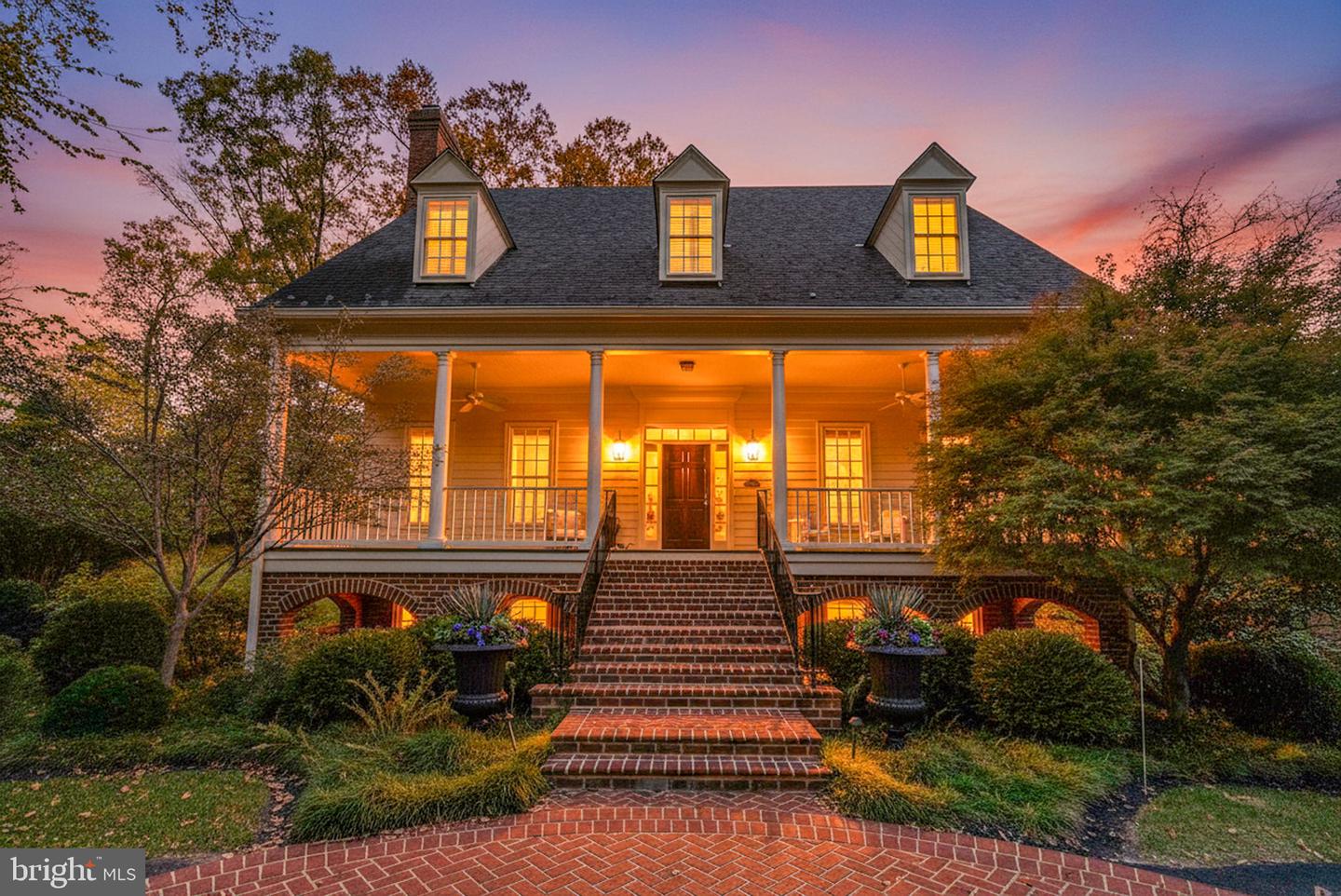 215 WOODLAND TER #A, ALEXANDRIA, Virginia 22302, 5 Bedrooms Bedrooms, ,4 BathroomsBathrooms,Residential,For sale,215 WOODLAND TER #A,VAAX2051324 MLS # VAAX2051324