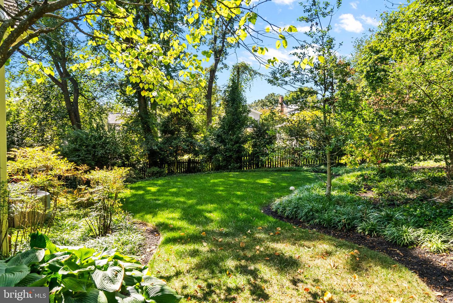 215 WOODLAND TER #A, ALEXANDRIA, Virginia 22302, 5 Bedrooms Bedrooms, ,4 BathroomsBathrooms,Residential,For sale,215 WOODLAND TER #A,VAAX2051324 MLS # VAAX2051324