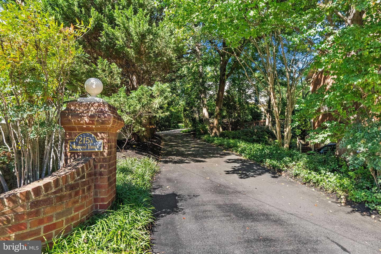 215 WOODLAND TER #A, ALEXANDRIA, Virginia 22302, 5 Bedrooms Bedrooms, ,4 BathroomsBathrooms,Residential,For sale,215 WOODLAND TER #A,VAAX2051324 MLS # VAAX2051324