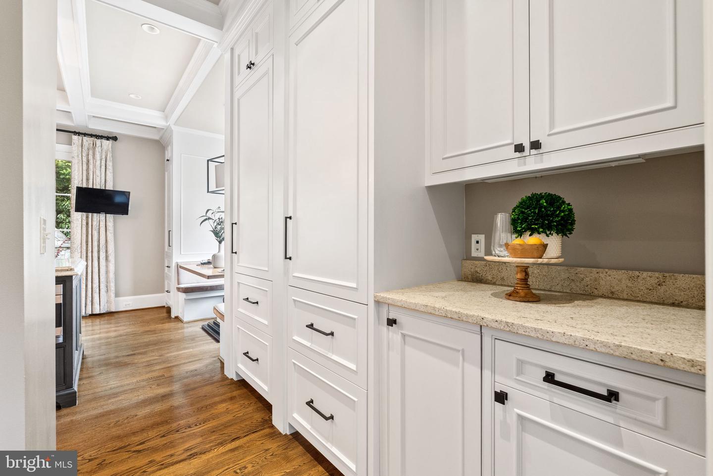 215 WOODLAND TER #A, ALEXANDRIA, Virginia 22302, 5 Bedrooms Bedrooms, ,4 BathroomsBathrooms,Residential,For sale,215 WOODLAND TER #A,VAAX2051324 MLS # VAAX2051324