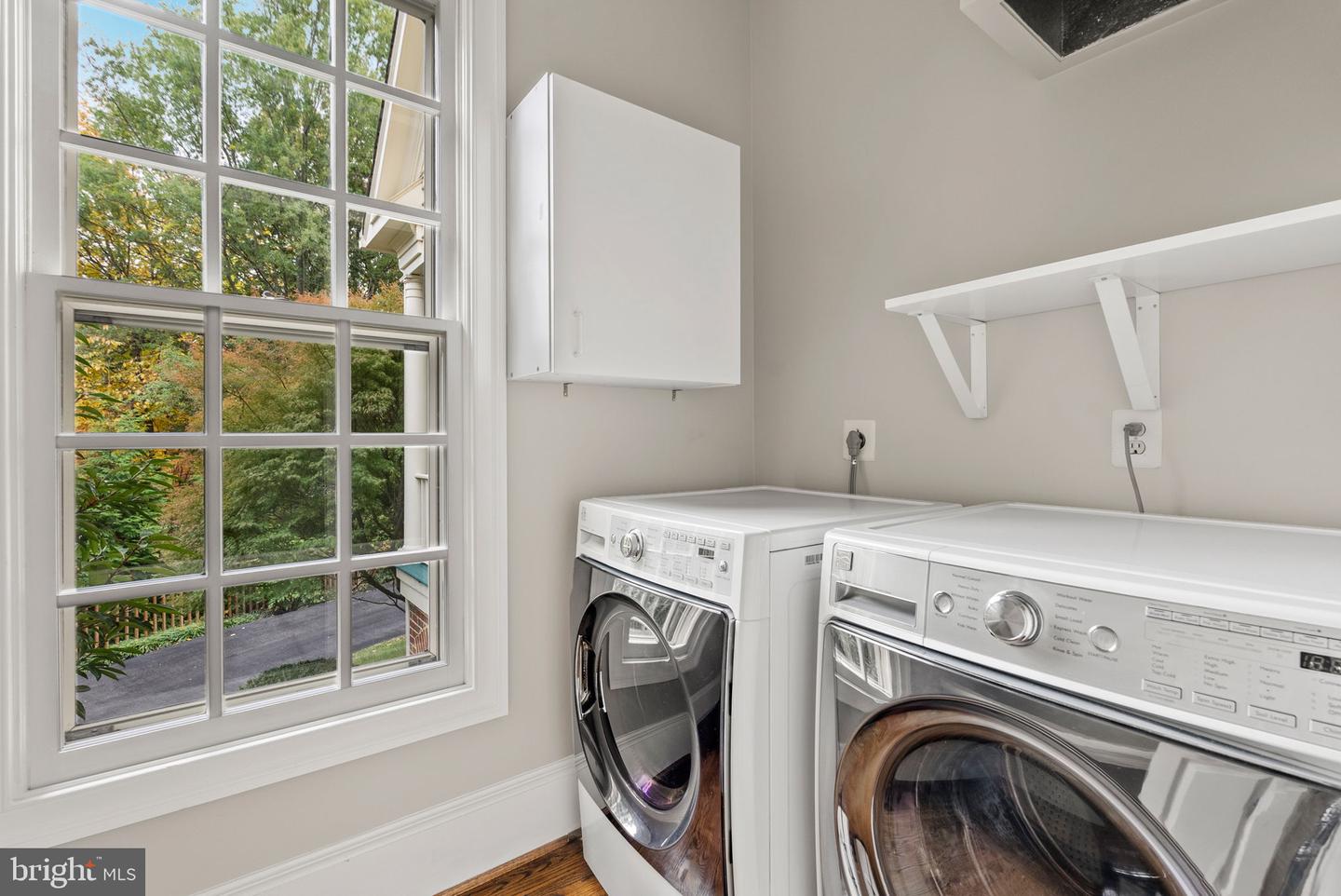 215 WOODLAND TER #A, ALEXANDRIA, Virginia 22302, 5 Bedrooms Bedrooms, ,4 BathroomsBathrooms,Residential,For sale,215 WOODLAND TER #A,VAAX2051324 MLS # VAAX2051324