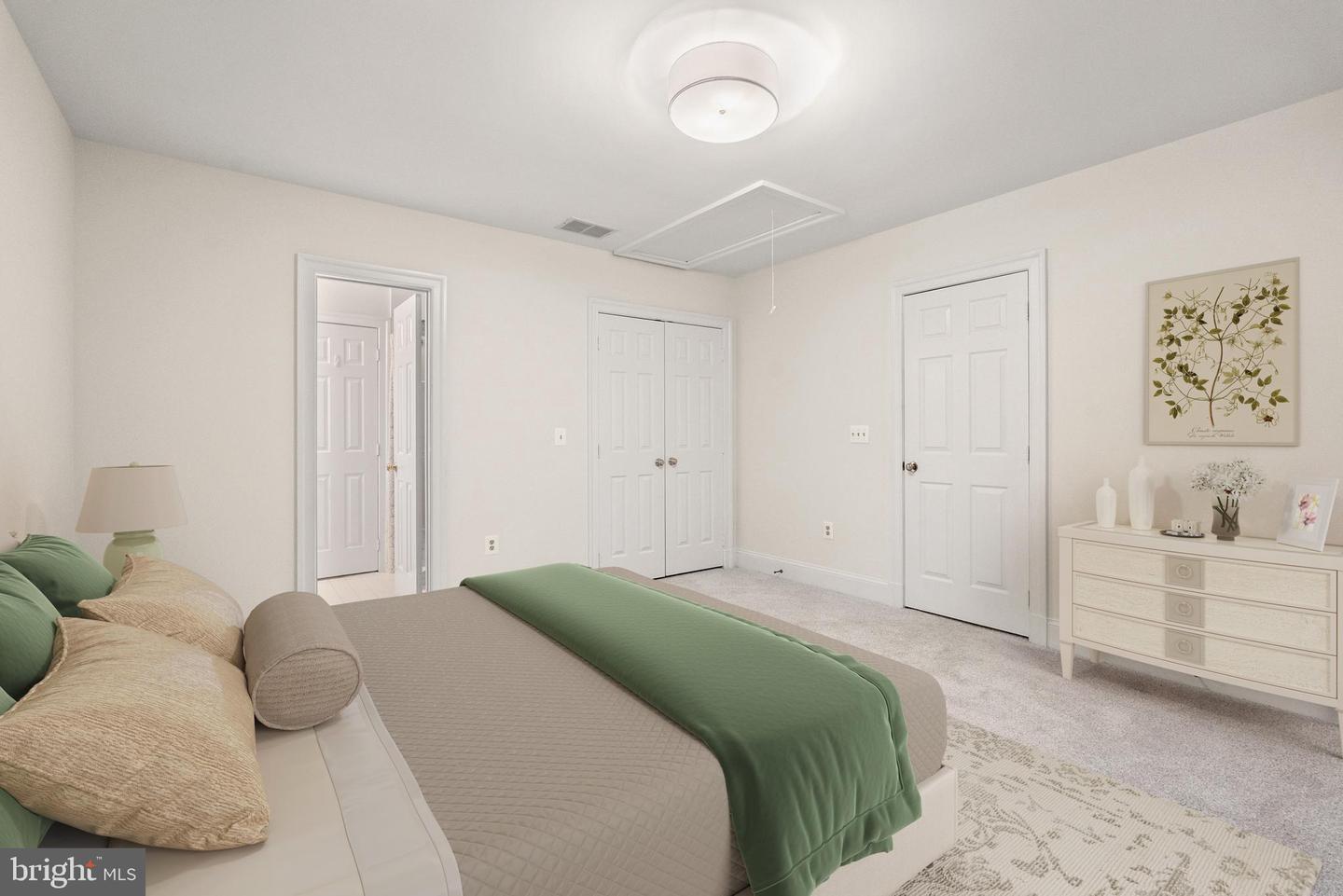 215 WOODLAND TER #A, ALEXANDRIA, Virginia 22302, 5 Bedrooms Bedrooms, ,4 BathroomsBathrooms,Residential,For sale,215 WOODLAND TER #A,VAAX2051324 MLS # VAAX2051324