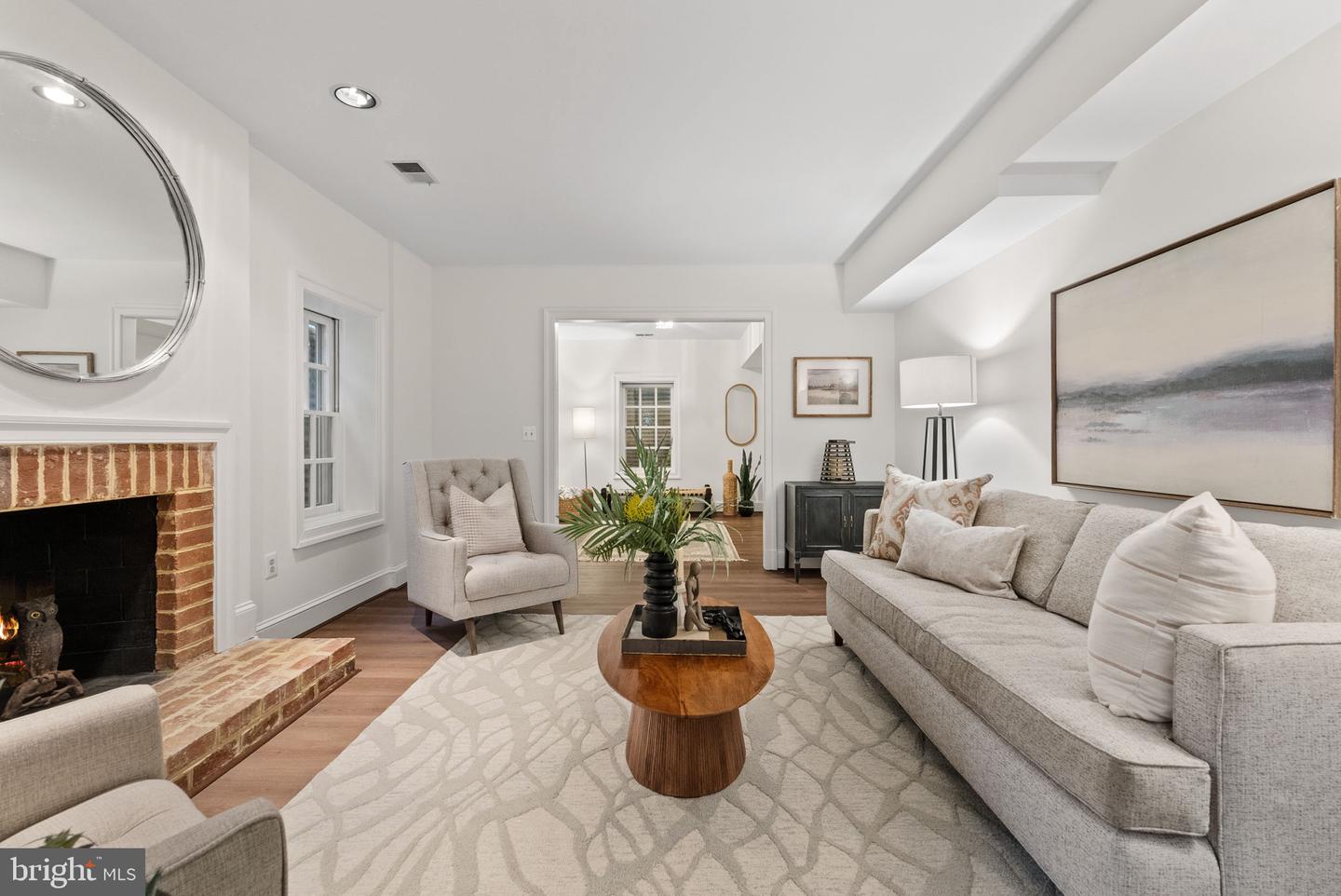 215 WOODLAND TER #A, ALEXANDRIA, Virginia 22302, 5 Bedrooms Bedrooms, ,4 BathroomsBathrooms,Residential,For sale,215 WOODLAND TER #A,VAAX2051324 MLS # VAAX2051324