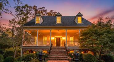 215 WOODLAND TER #A, ALEXANDRIA, Virginia 22302, 5 Bedrooms Bedrooms, ,4 BathroomsBathrooms,Residential,For sale,215 WOODLAND TER #A,VAAX2051324 MLS # VAAX2051324