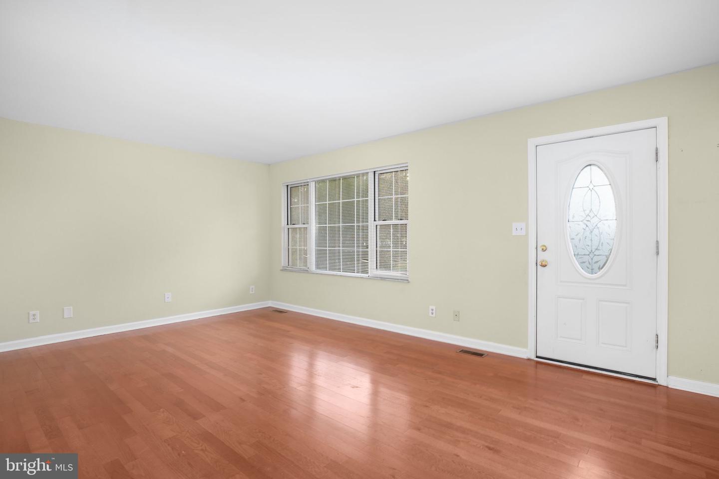 1701 ROGERS ST, FREDERICKSBURG, Virginia 22405, 4 Bedrooms Bedrooms, 7 Rooms Rooms,3 BathroomsBathrooms,Residential,For sale,1701 ROGERS ST,VAST2043934 MLS # VAST2043934