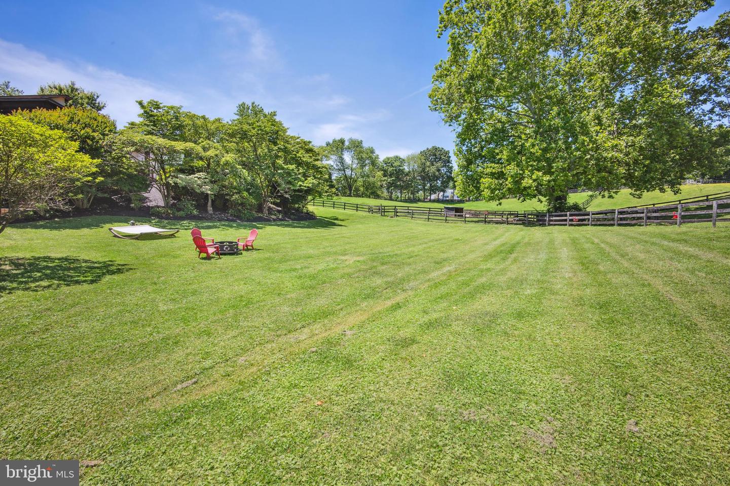 9341 CORNWELL FARM DR, GREAT FALLS, Virginia 22066, 4 Bedrooms Bedrooms, ,3 BathroomsBathrooms,Residential,For sale,9341 CORNWELL FARM DR,VAFX2277056 MLS # VAFX2277056