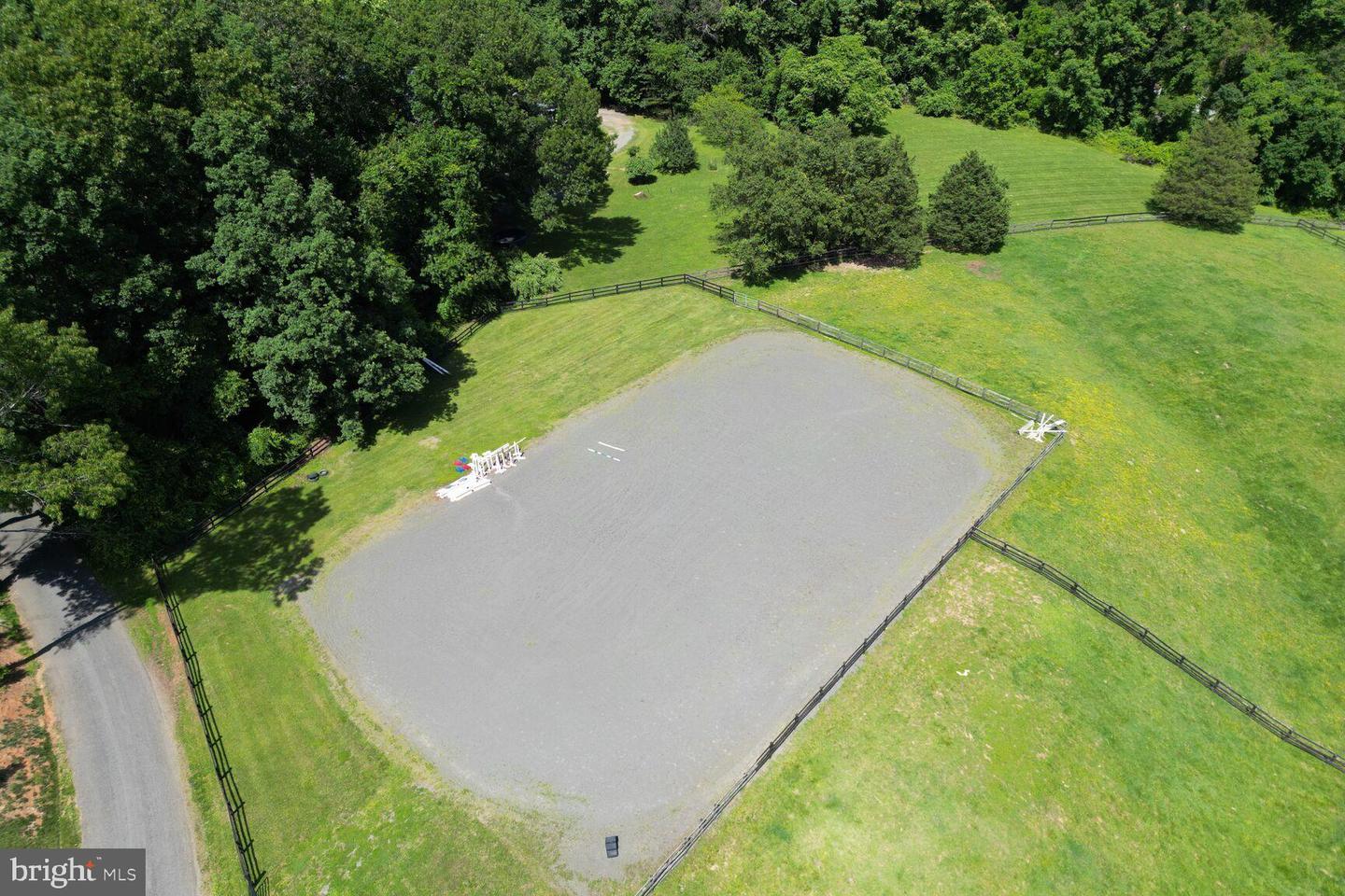 9341 CORNWELL FARM DR, GREAT FALLS, Virginia 22066, 4 Bedrooms Bedrooms, ,3 BathroomsBathrooms,Residential,For sale,9341 CORNWELL FARM DR,VAFX2277056 MLS # VAFX2277056