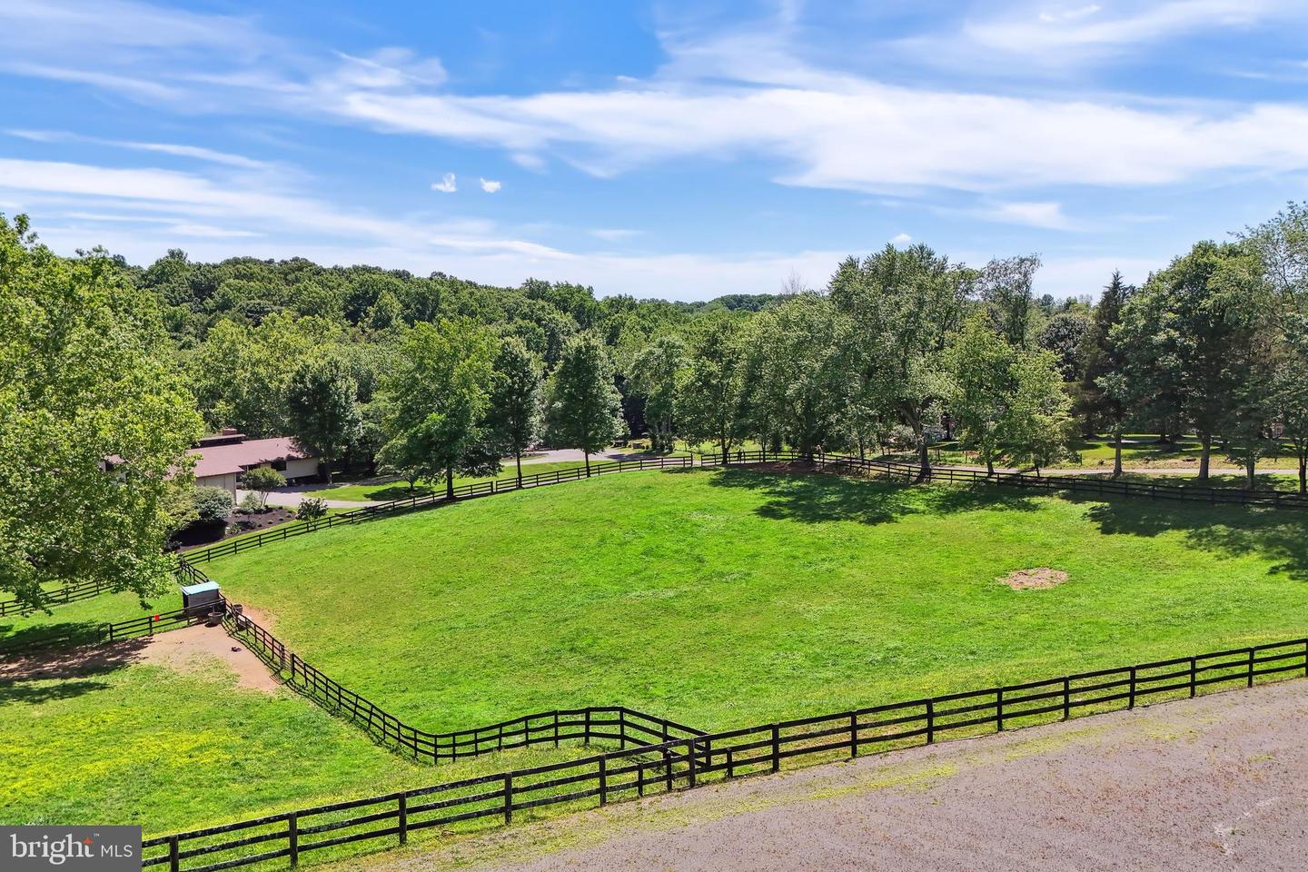 9341 CORNWELL FARM DR, GREAT FALLS, Virginia 22066, 4 Bedrooms Bedrooms, ,3 BathroomsBathrooms,Residential,For sale,9341 CORNWELL FARM DR,VAFX2277056 MLS # VAFX2277056