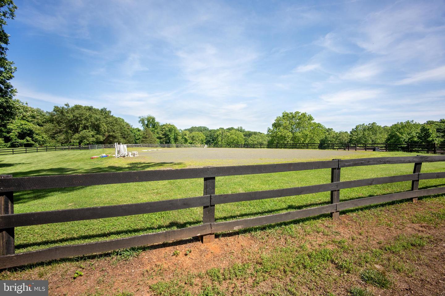 9341 CORNWELL FARM DR, GREAT FALLS, Virginia 22066, 4 Bedrooms Bedrooms, ,3 BathroomsBathrooms,Residential,For sale,9341 CORNWELL FARM DR,VAFX2277056 MLS # VAFX2277056