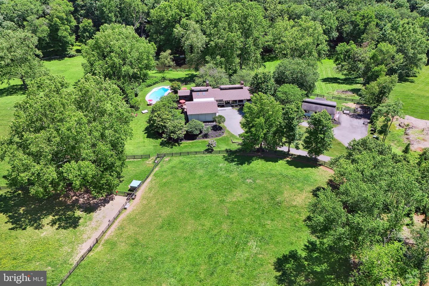 9341 CORNWELL FARM DR, GREAT FALLS, Virginia 22066, 4 Bedrooms Bedrooms, ,3 BathroomsBathrooms,Residential,For sale,9341 CORNWELL FARM DR,VAFX2277056 MLS # VAFX2277056