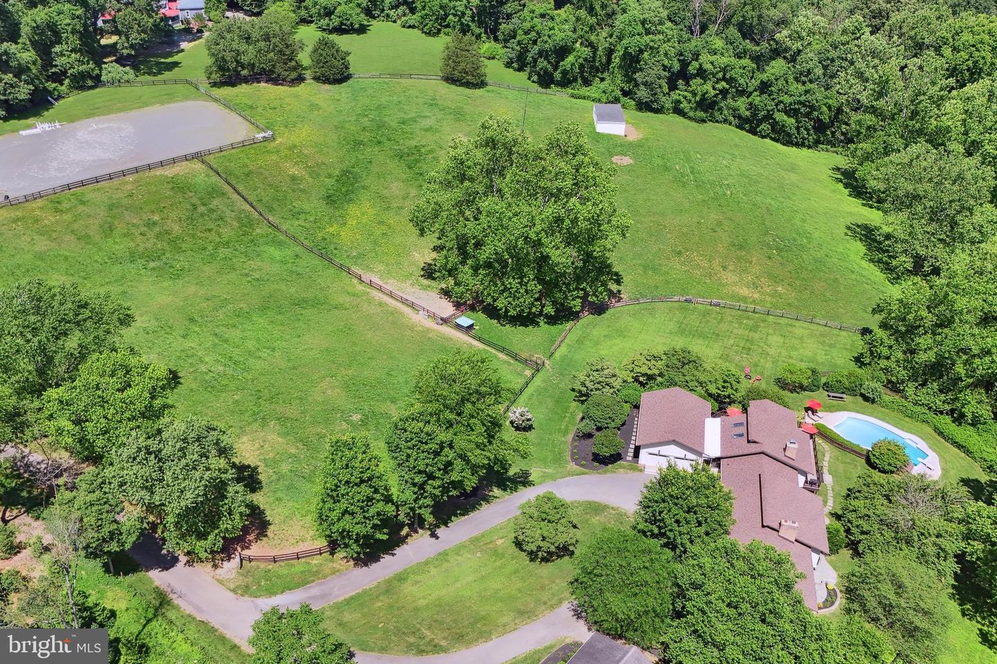 9341 CORNWELL FARM DR, GREAT FALLS, Virginia 22066, 4 Bedrooms Bedrooms, ,3 BathroomsBathrooms,Residential,For sale,9341 CORNWELL FARM DR,VAFX2277056 MLS # VAFX2277056