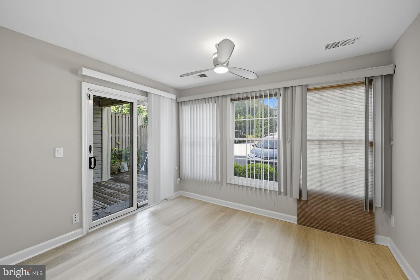 12008 RIDGE KNOLL DR #507A, FAIRFAX, Virginia 22033, 2 Bedrooms Bedrooms, 4 Rooms Rooms,2 BathroomsBathrooms,Residential,For sale,12008 RIDGE KNOLL DR #507A,VAFX2277058 MLS # VAFX2277058